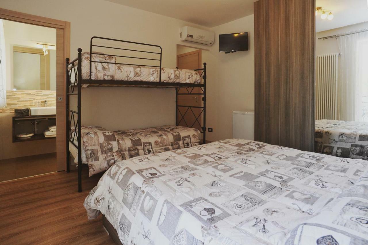 La Casa Dei Nonni Sul Garda Ξενοδοχείο Πεσκιέρα ντελ Γκάρντα Εξωτερικό φωτογραφία
